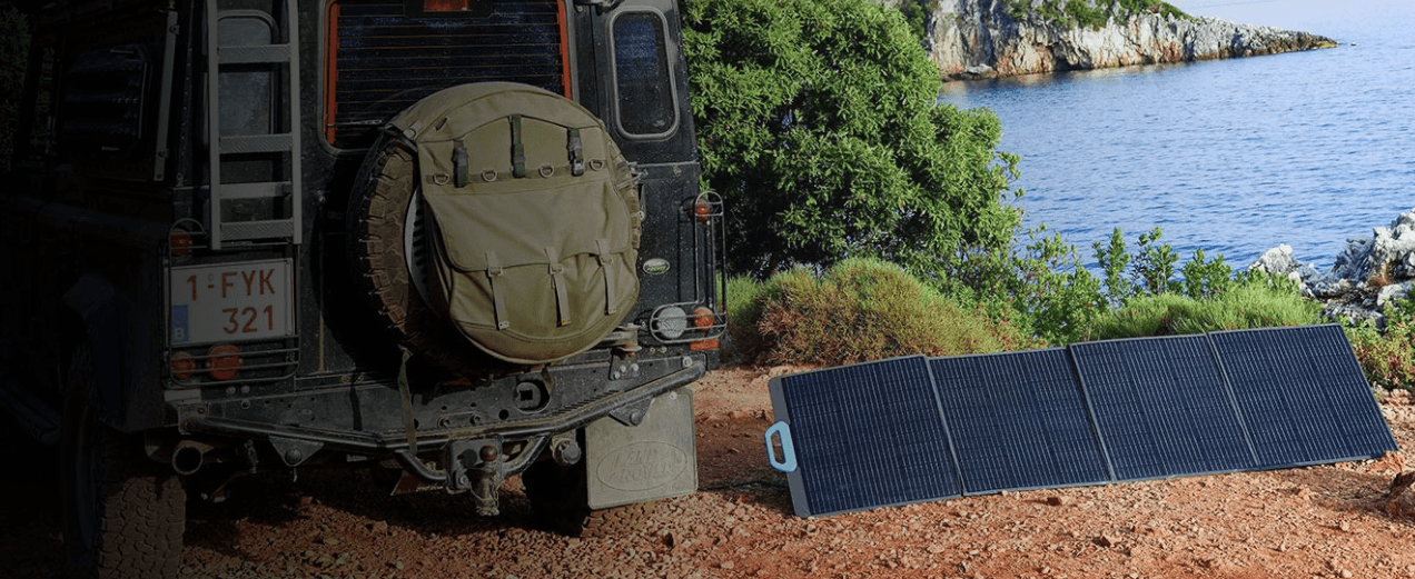 BLUETTI 100W Portable Solar Panel – Foldable Monocrystalline Solar Charger with MC4 Connectors